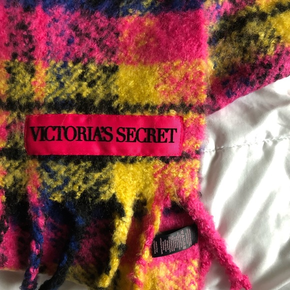 Victoria Secret Fuchsia & Yellow Plush Plaid Scarf - Picture 4 of 10